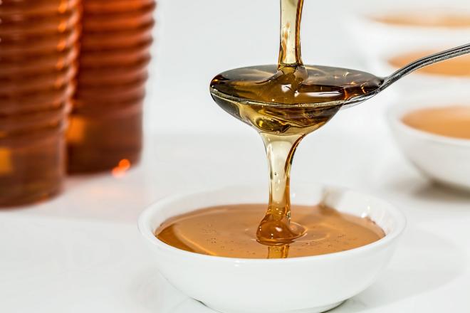 Should you put honey in coffee?