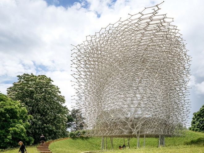 Wolfgang Buttress’s Hive: The sculpture controlled by bees